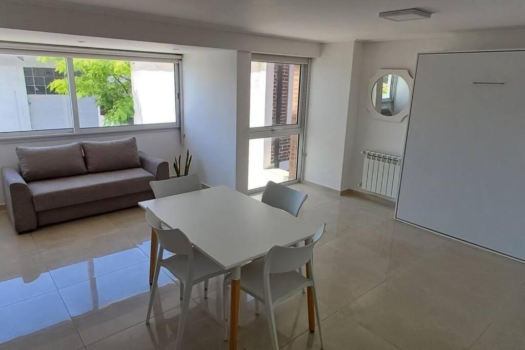 Apartamento Luminoso Y Excelente Ubicacion Con Cochera Mar del Plata
